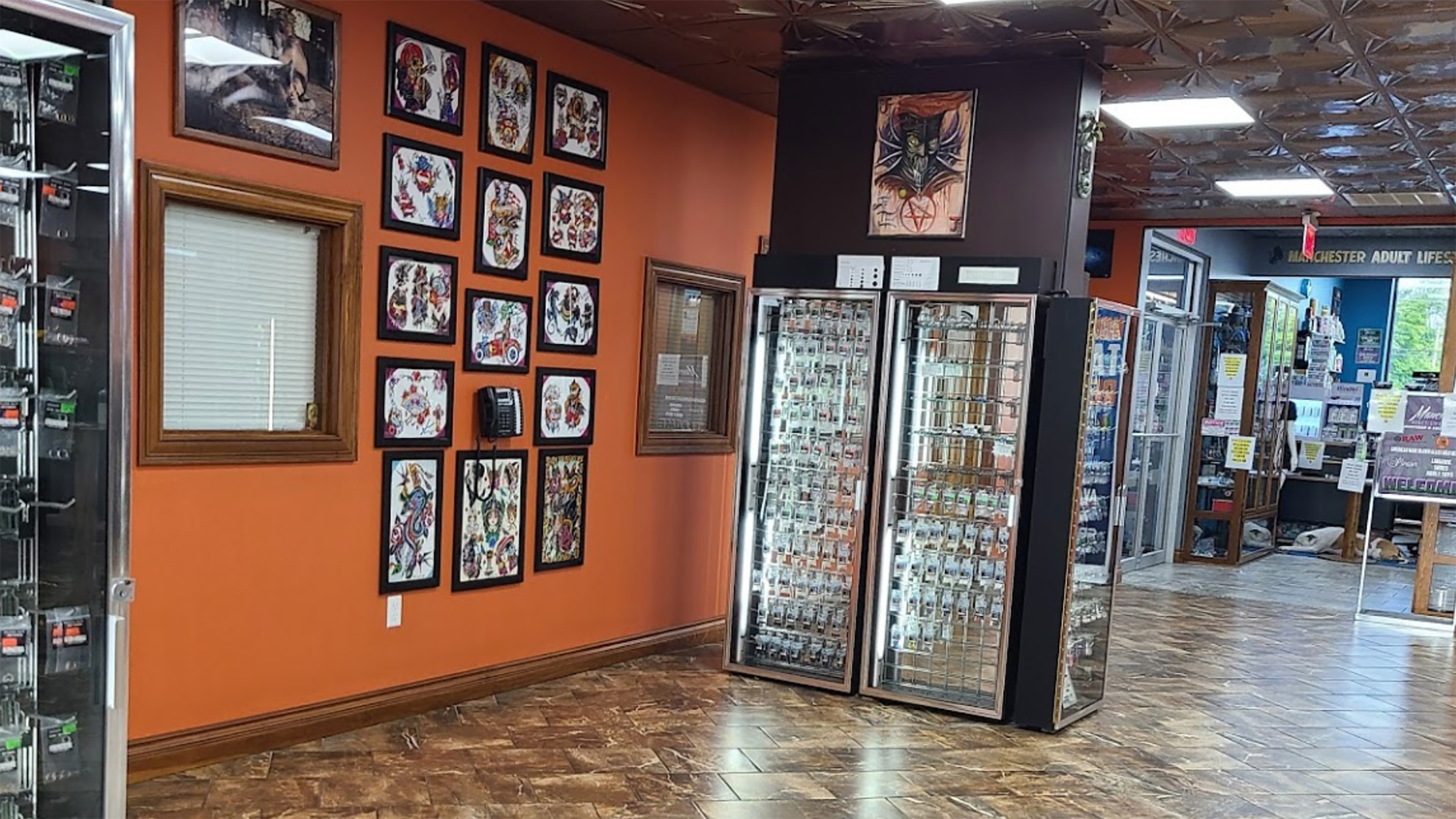 Photo of inside at Spider-Bite Piercing